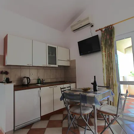 Ines Apartman